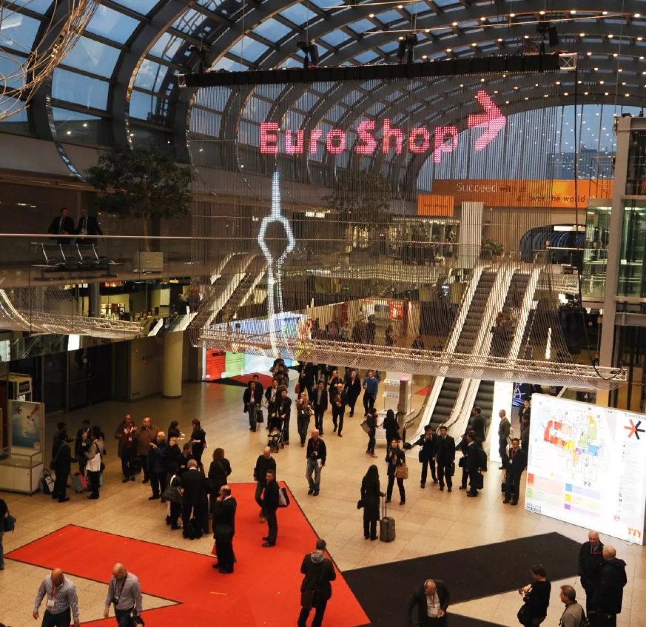Targi EuroShop 2014 odbędą się w dniach  16­‑20 lutego 2014 roku w Düsseldorfie ()