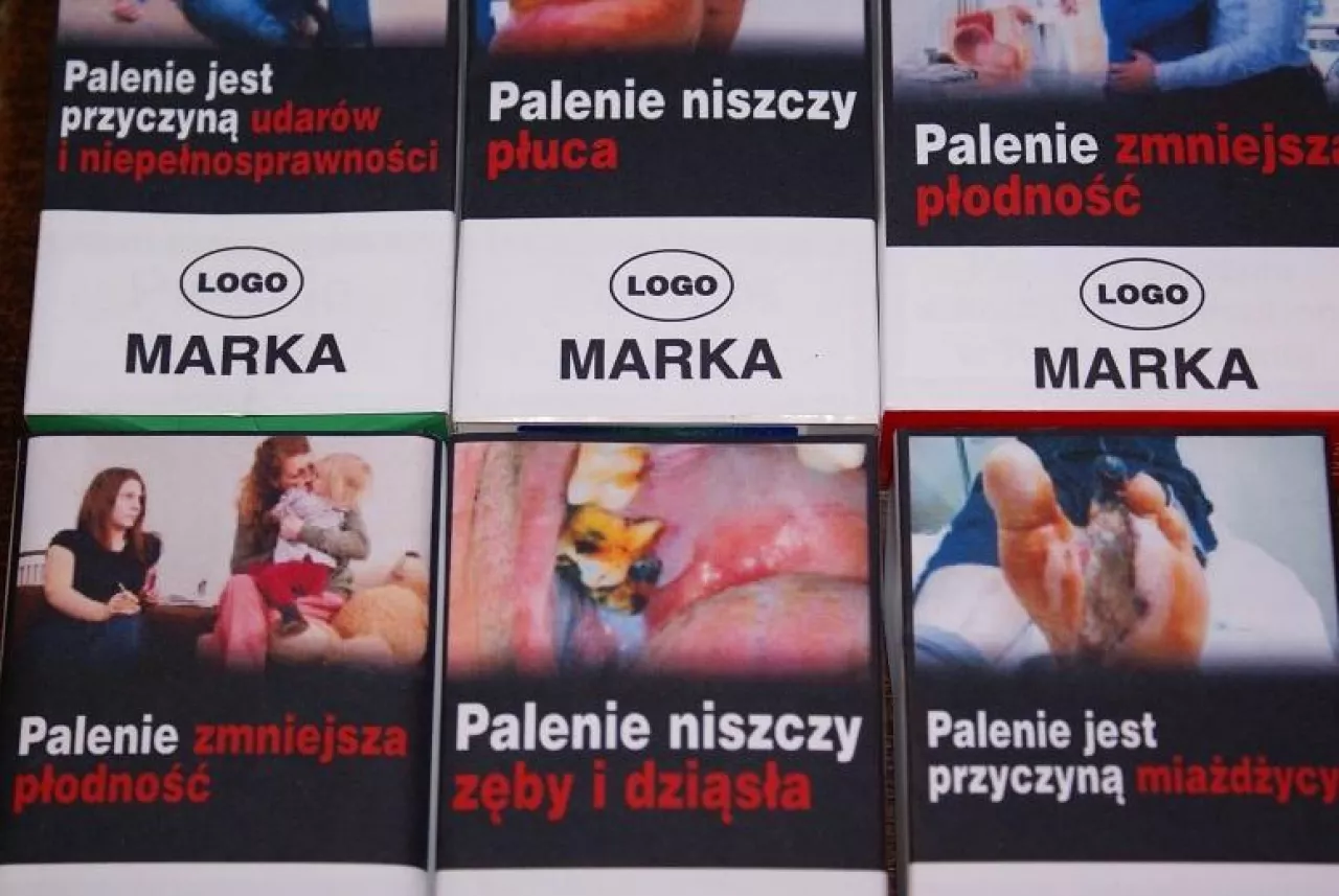 Czy już wkrótce tak będą wyglądały półki z papierosami w sklepach w Polsce? (fot. materiały prasowe)
