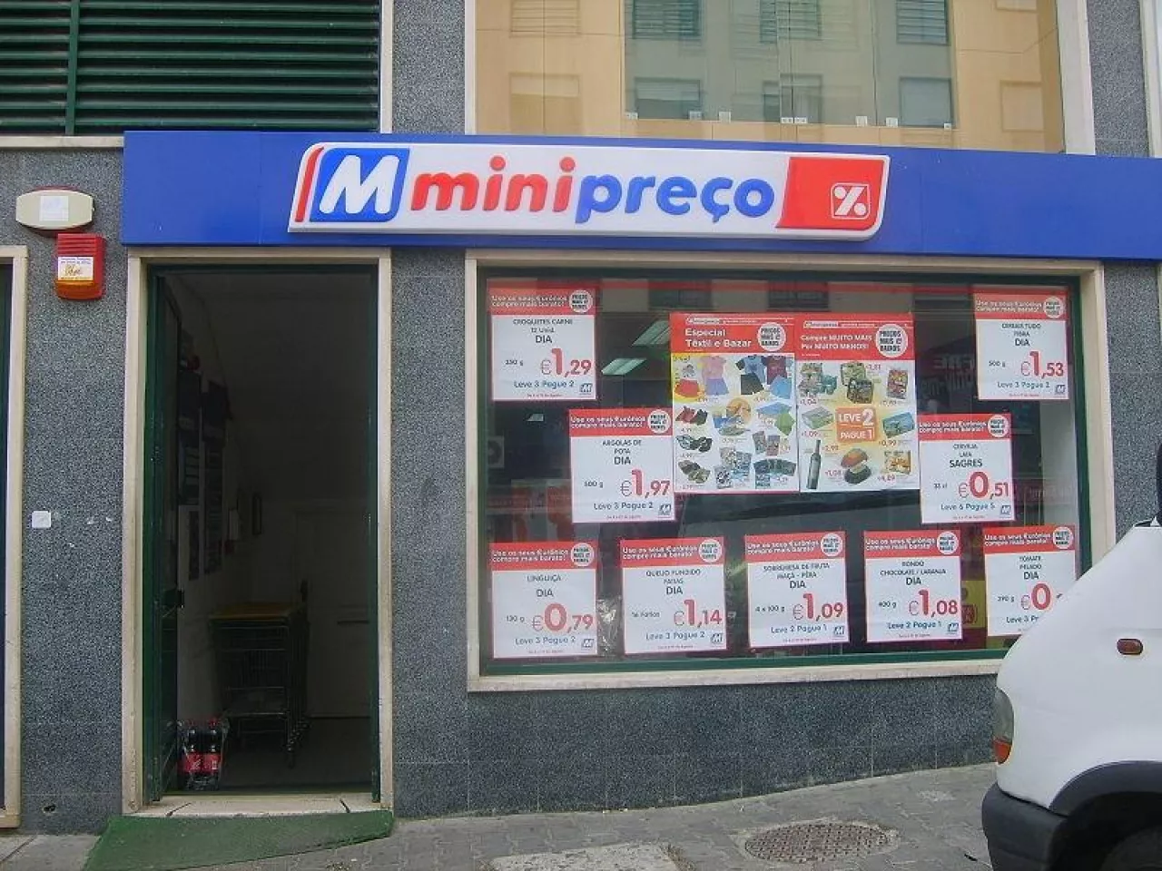 Sklep Minipreco (fot. fot. na lic. CC BY-SA 3.0)