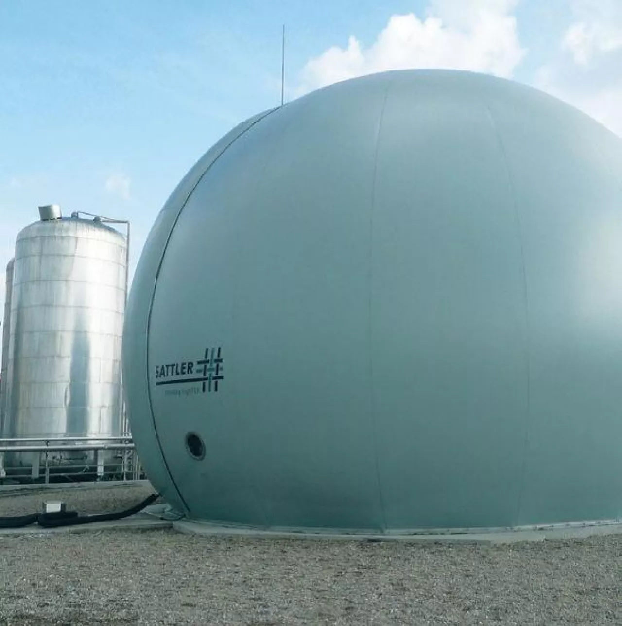 Zbiornik-na-biogaz-odpadowy_zakład-PepsiCo-w-Grodzisku-Mazowieckim ()