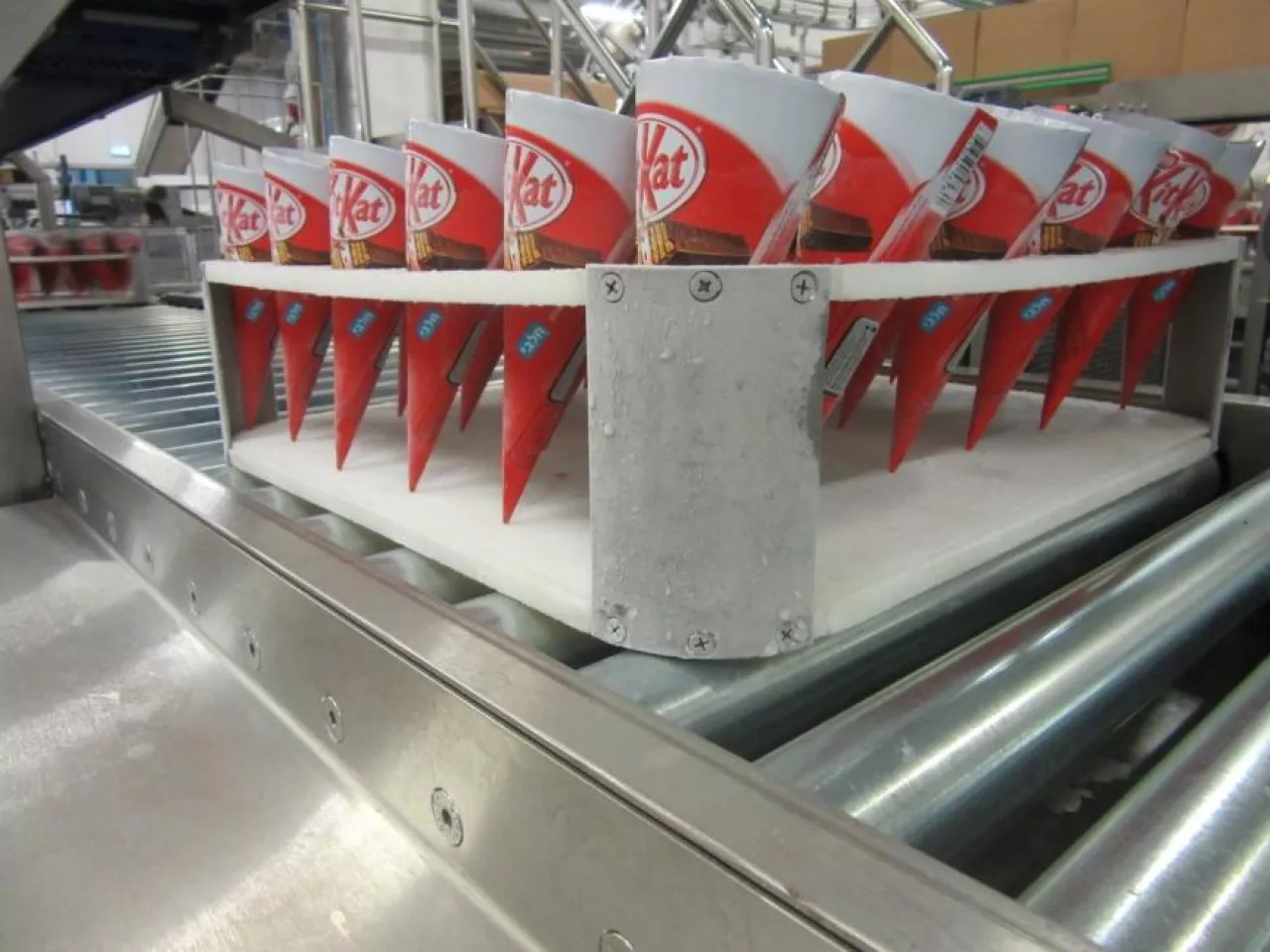 Lody Kit-Kat produkowane przez Nestle w fabryce w Namysłowie ((fot. materiały prasowe))