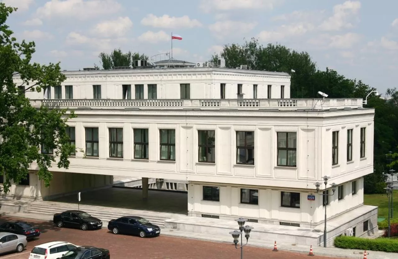 Na zdj. budynek Senatu (fot. Wikimedia Commons/K.Czerwińska, na lic. CC BY-SA 3.0)