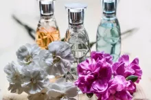 Zapach zwiększa gotowość do zakupu i może mieć większe znaczenie dla klientów niż elementy wnętrza, takie jak oświetlenie czy kolor ścian (fot. pixabay)