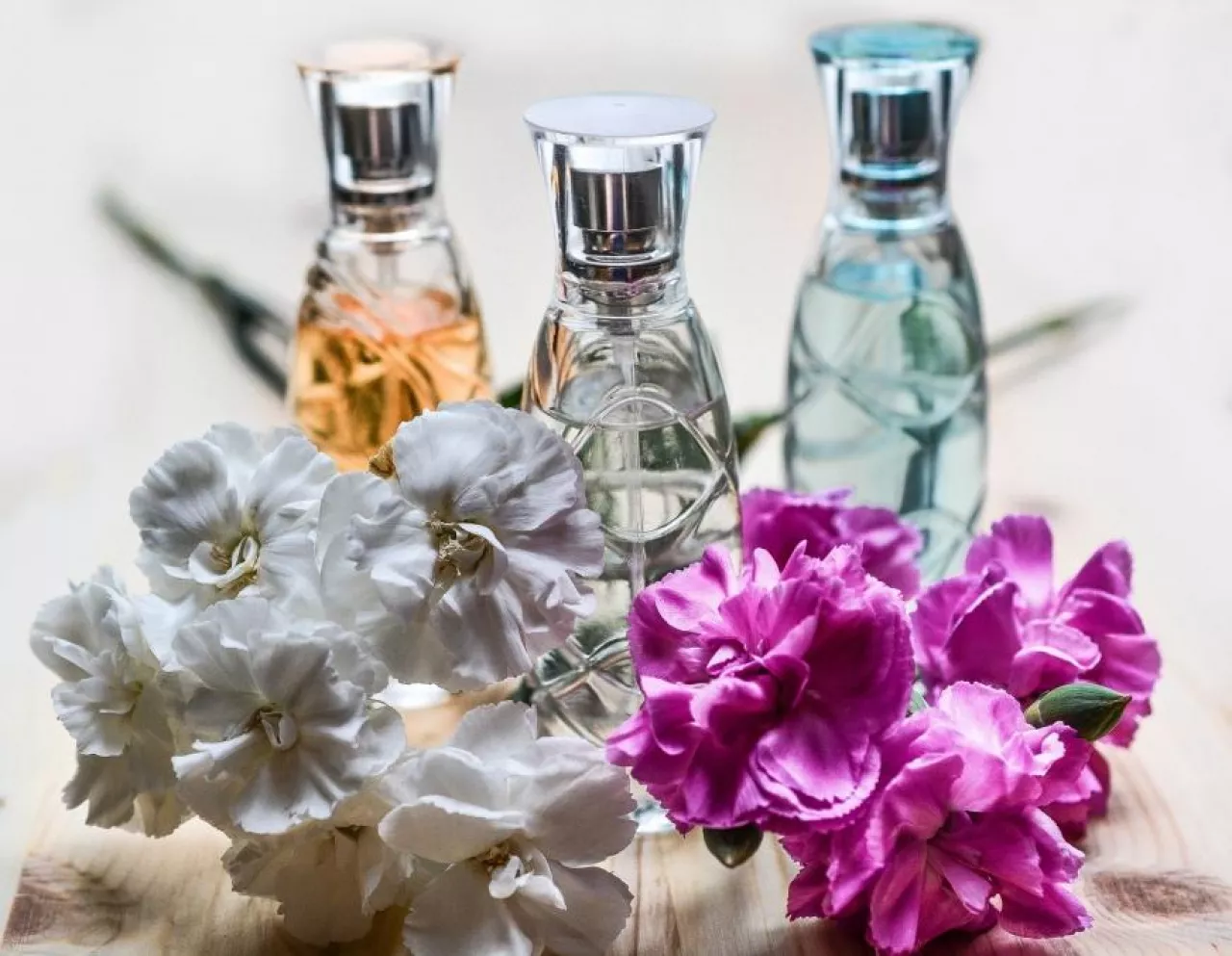 Zapach zwiększa gotowość do zakupu i może mieć większe znaczenie dla klientów niż elementy wnętrza, takie jak oświetlenie czy kolor ścian (fot. pixabay)