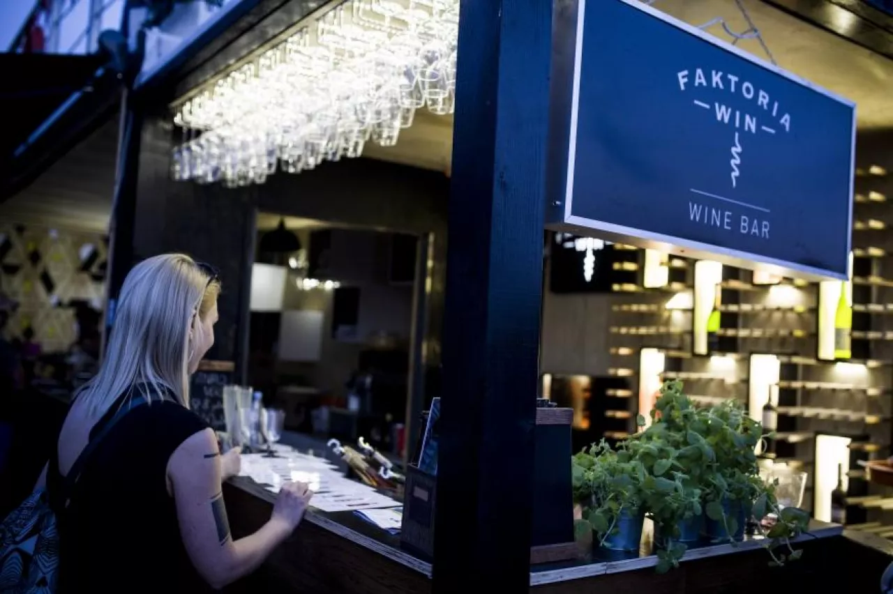 Faktoria Win rozwija sieć sezonowych wine barów w największych miastach kraju (materiały prasowe)