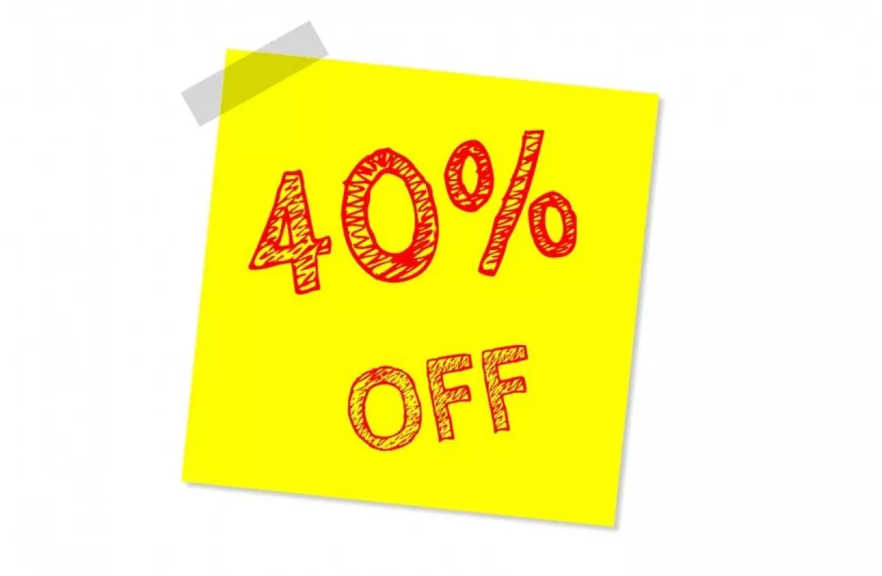 Zniżka wynosząca 40 proc. lub więcej jest niezwykle atrakcyjna dla kupujących on-line (fot. pixabay)