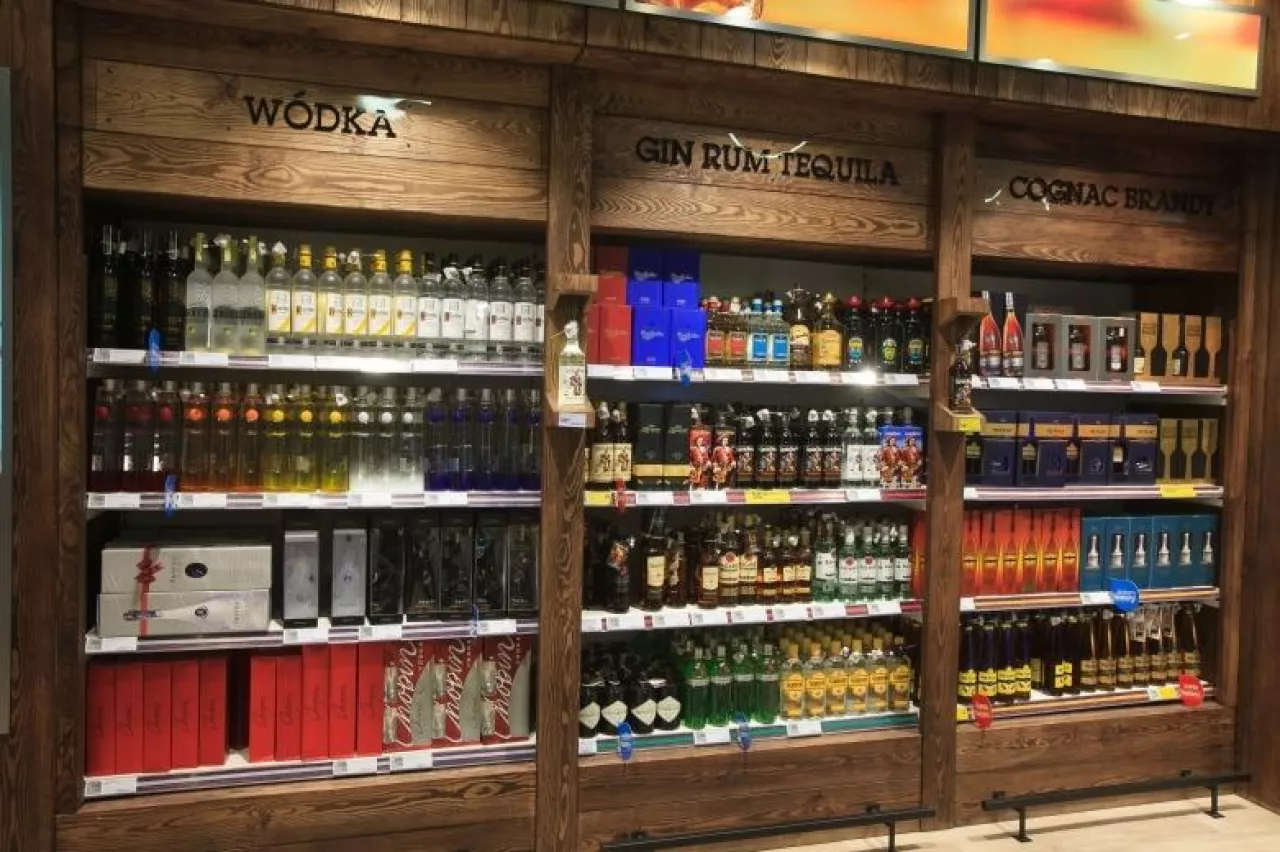 Stoisko ”Ekskluzywne alkohole” w hipermarkecie Tesco (materiały własne)