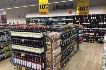 Supermarket sieci Carrefour w Nowym Dworze Mazowieckim ()