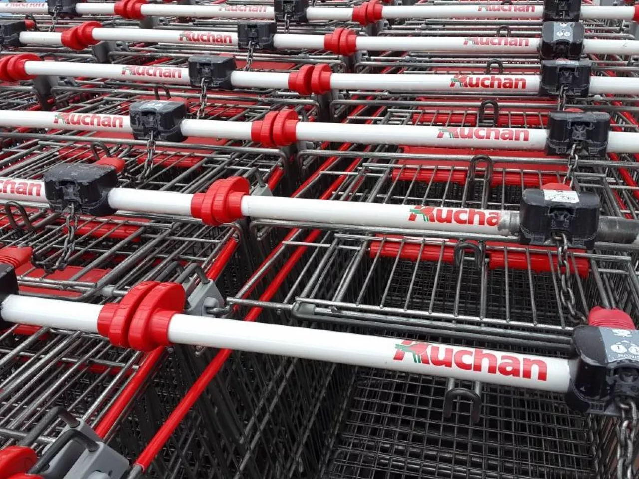 Auchan postrzega dyskonty jako swoich głównych rywali na rynku handlowym w Polsce (fot. wiadomoscihandlowe.pl)