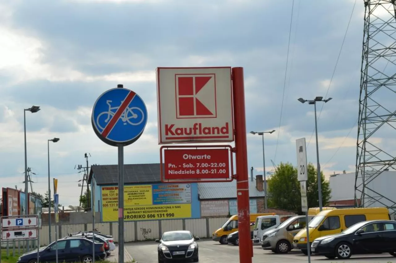 Supermarket sieci Kaufland przy ul. Powstańców w Ząbkach (materiały własne)
