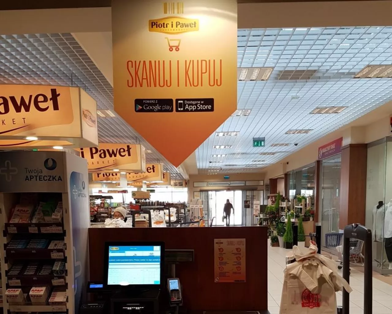 Usługa Skanuj i Kupuj w sklepie Piotr i Paweł (materiały prasowe, Piotr i Paweł)