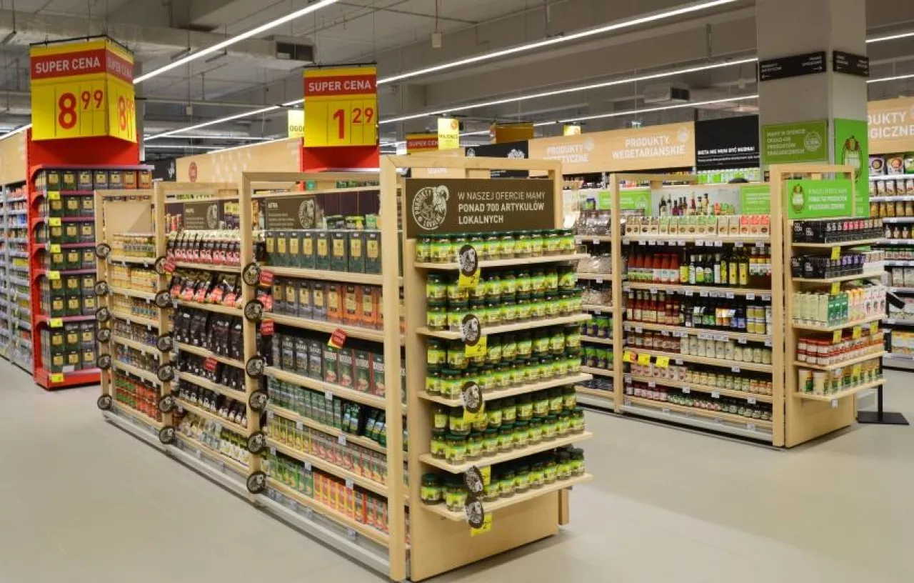Dział z produktami Bio i Eko w hipermarkecie Carrefour (materiały własne)