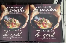 Książkę ”Z miłości do smaku” znaleźć już można w większości sklepów Carrefour w Polsce (fot. wiadomoscihandlowe.pl)