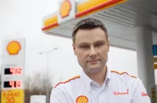Łukasz Kalisz: Ubywa osób, które przyjeżdżają na stację benzynową wyłącznie po paliwo (Fot. Shell Polska)
