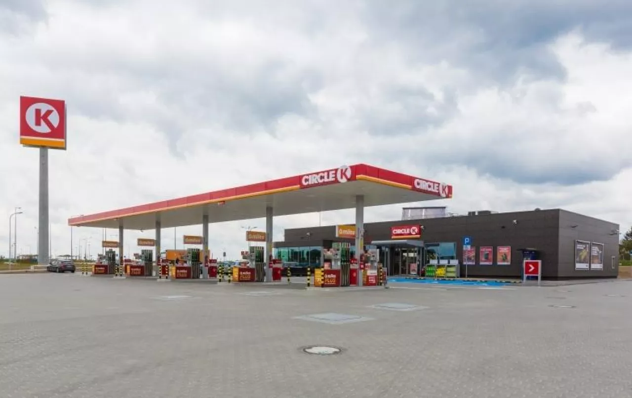 Circle K Polska - sklep i stacja paliw przy autostradzie A1 - 2