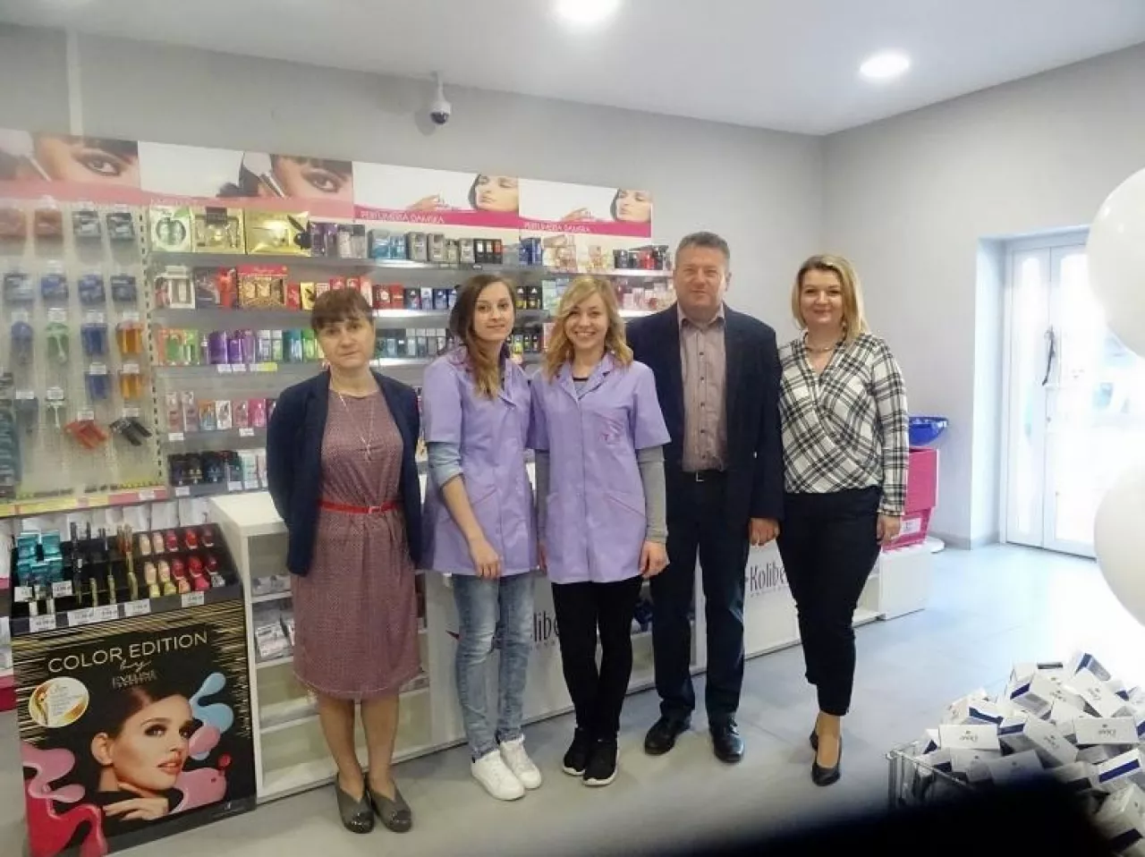 Nowa drogeria Koliber w Czarnożyłach (Katarzyna Bochner)