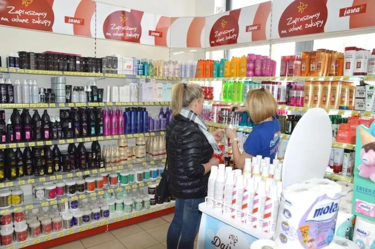 Katarzyna Nowak, kierowniczka drogerii i jej dobry duch  (fot. M.Pobocha)