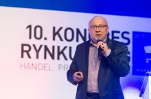 Radosław Chmurak, wiceprezes firmy Tarczyński podczas wystąpienia na Kongresie Rynku FMCG 2017 (Fot. Radosław Pasterski)