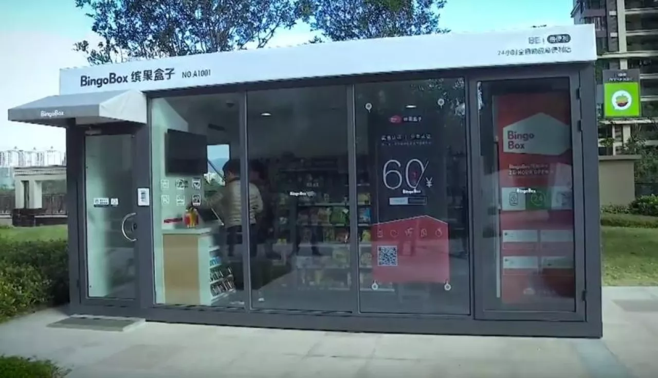 Nowy koncept sklepu bezobsługowego (Youtube, Kadr z filmu promocyjnego Bingobox)