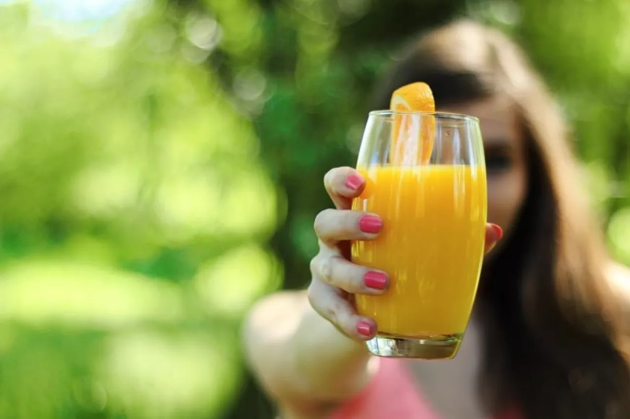 Najpopularniejszym sokiem w Polsce oraz Europie jest pomarańczowy (fot. Pixabay)