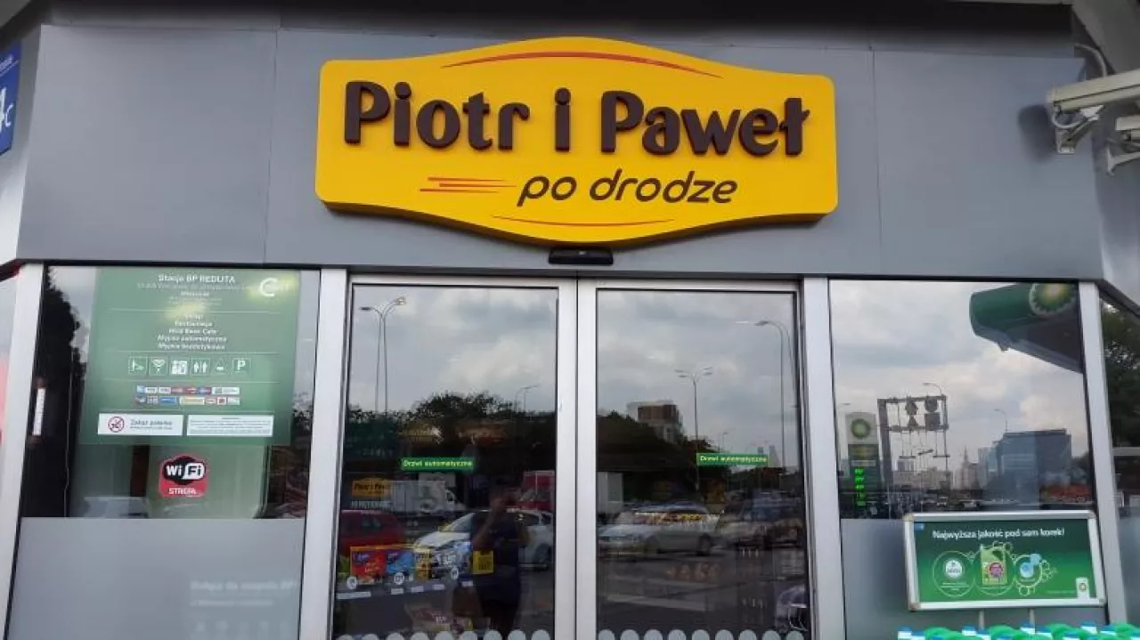 Pierwszy sklep Piotr i Paweł Po Drodze ruszył w tym tygodniu w Warszawie (fot. wiadomoscihandlowe.pl)