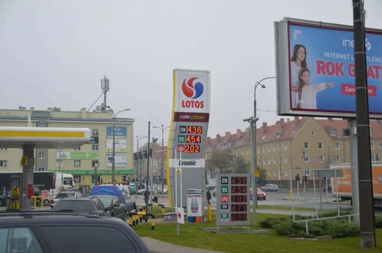 Na zdj. stacja Lotos (fot. wiadomoscihandlowe.pl)