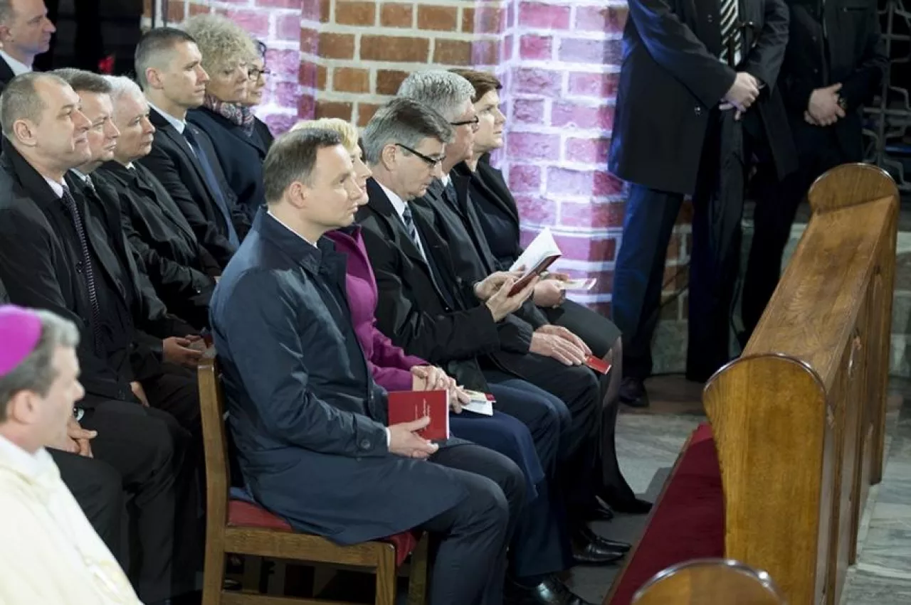 Czy prezydent Andrzej Duda włączy do ”referendum konstytucyjnego” kwestię zakazu handlu w niedziele? (fot. P. Tracz/ KPRM, domena publiczna)