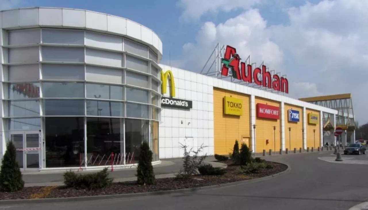 W hipermarketach Auchan musi szybko reagować na zmiany dynamiki konsumenckiej (fot. Konrad Kaszuba)