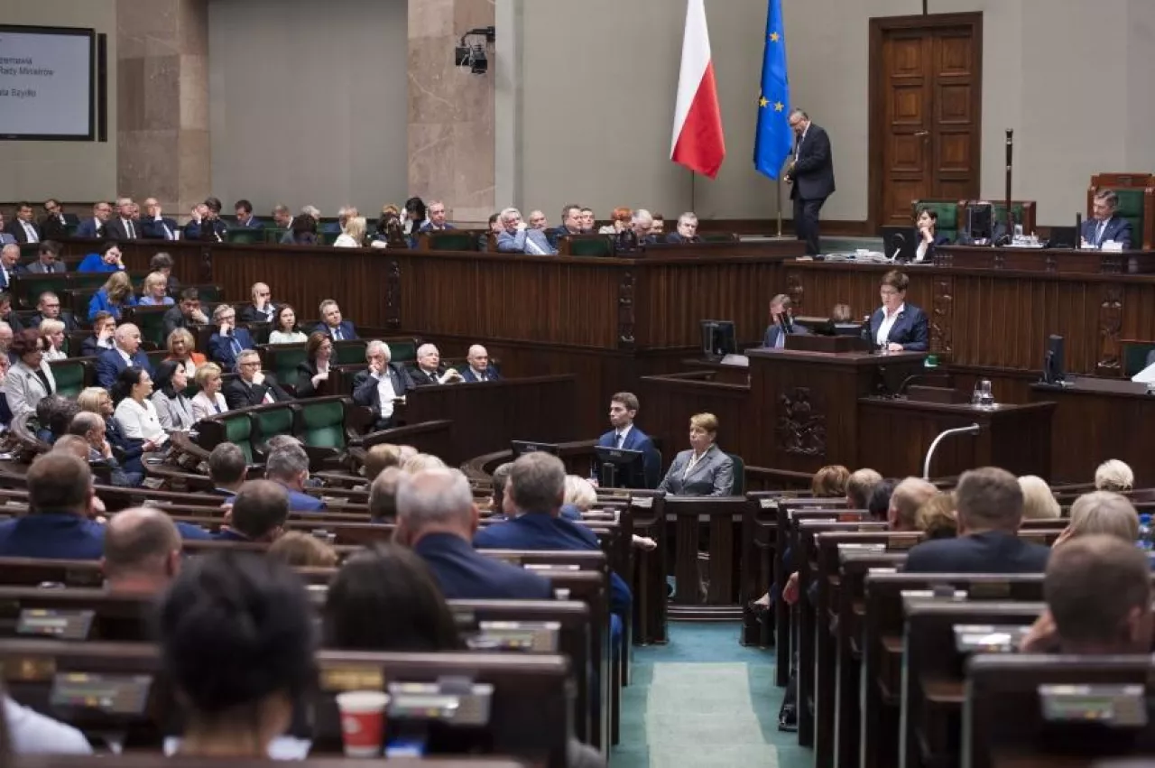 Ustawa ograniczająca handel w niedziele zostanie uchwalona przez Sejm w grudniu? (fot. KPRM/CC0)