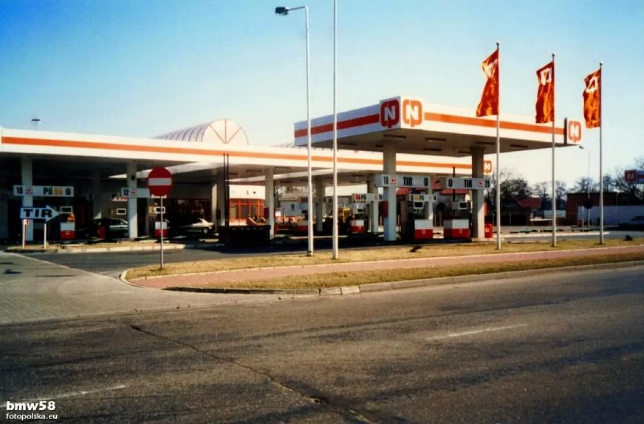 Określenie CPN kiedyś było synonimem stacji benzynowej (mat. archiwalne (źródło: fotopolska.eu))