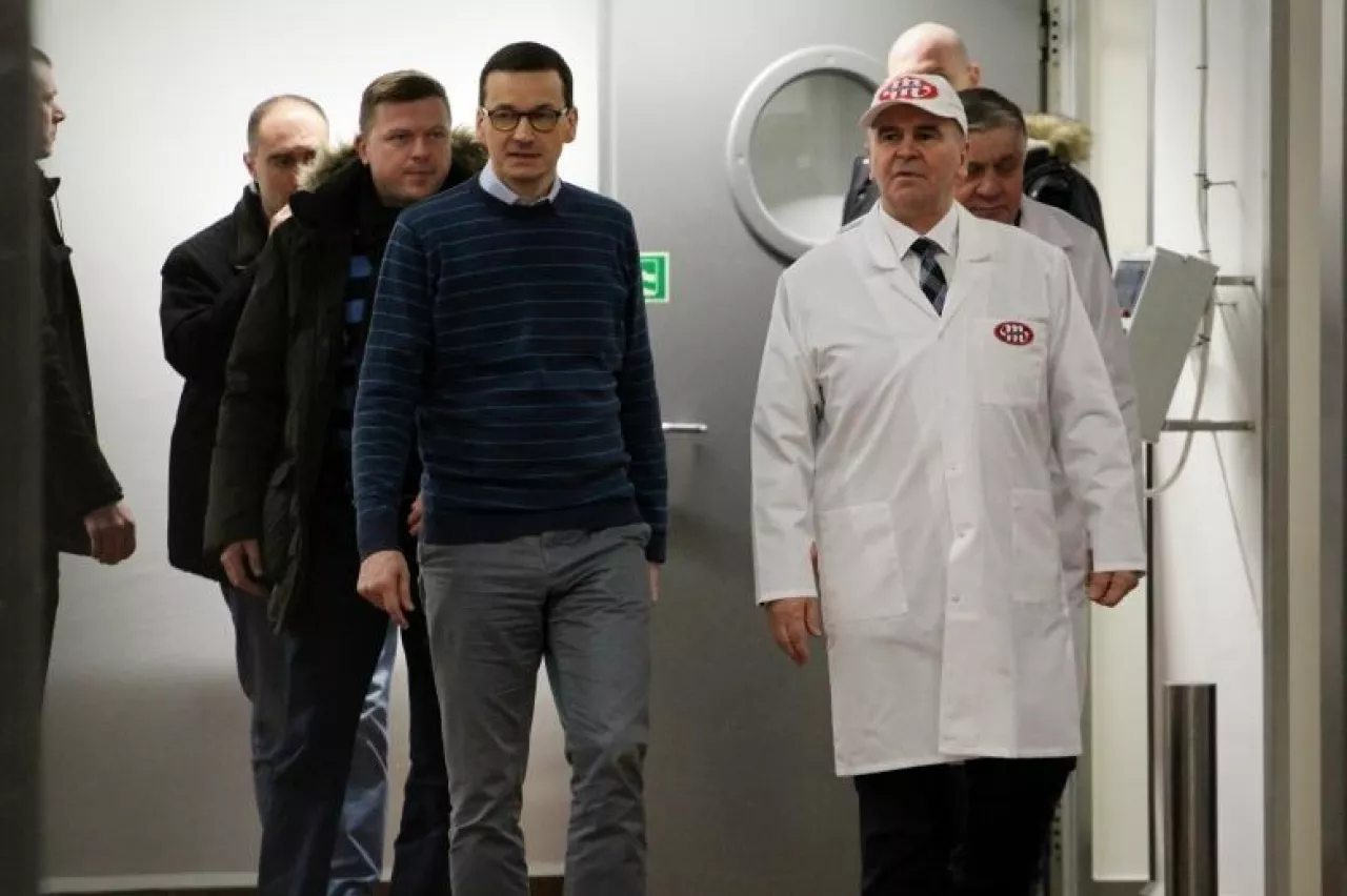 Premier Morawiecki z wizytą gospodarską w Mlekovicie [FOTOGALERIA] ()