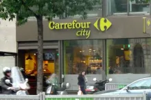 Carrefour City w Paryżu (Par Chrisloader (Travail personnel) [CC BY-SA 3.0])