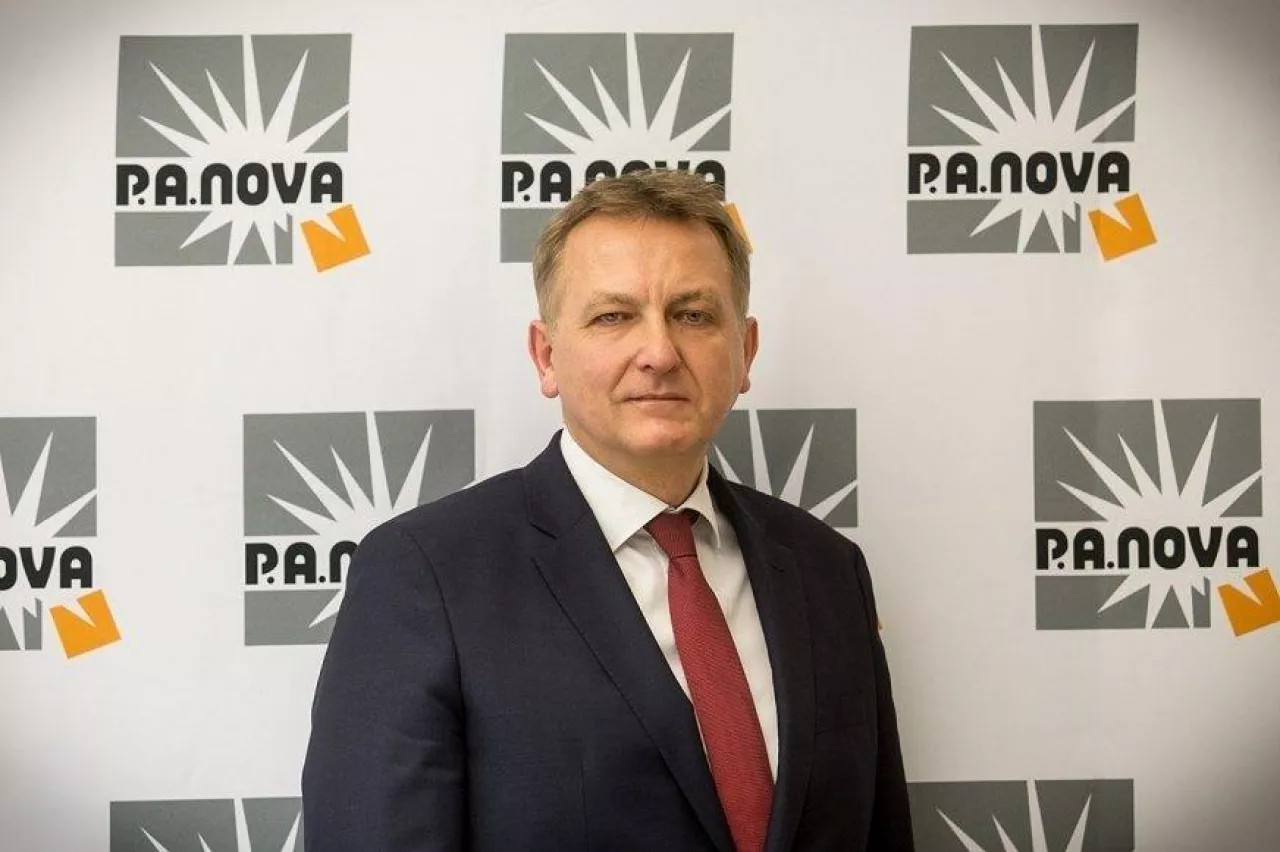 (Piotr Korek, prezes zarządu PA Nova)