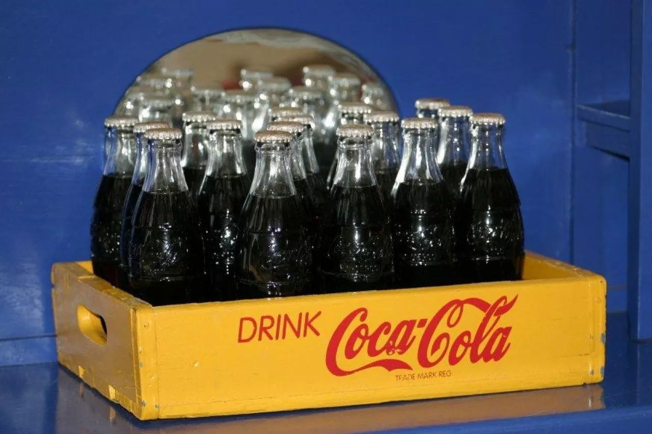 Przed stu laty coca-cola zawierała w składzie niewielkie ilości koki (fot. Pixabay CC0)