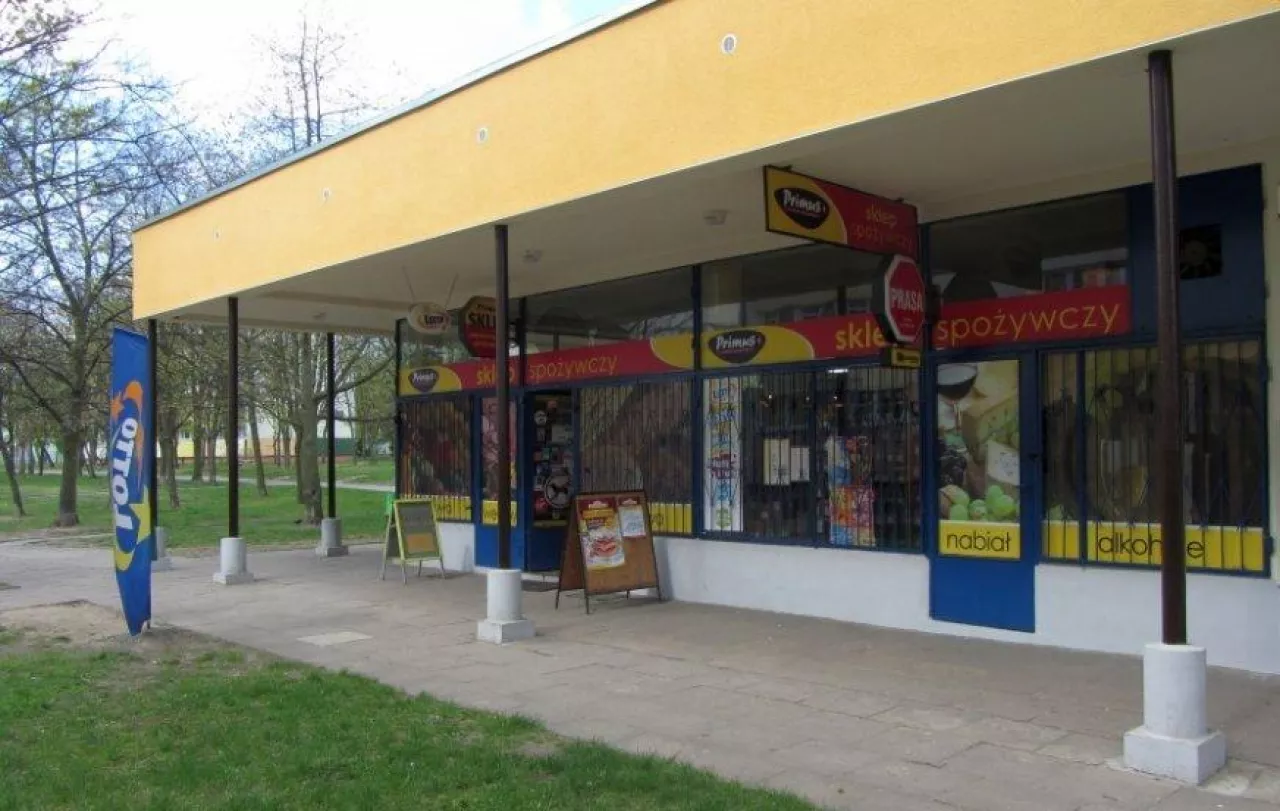 Małe sklepy osiedlowe odzyskują popularność (na zdj. Market sieci Primus w Łodzi,ul. Wici)