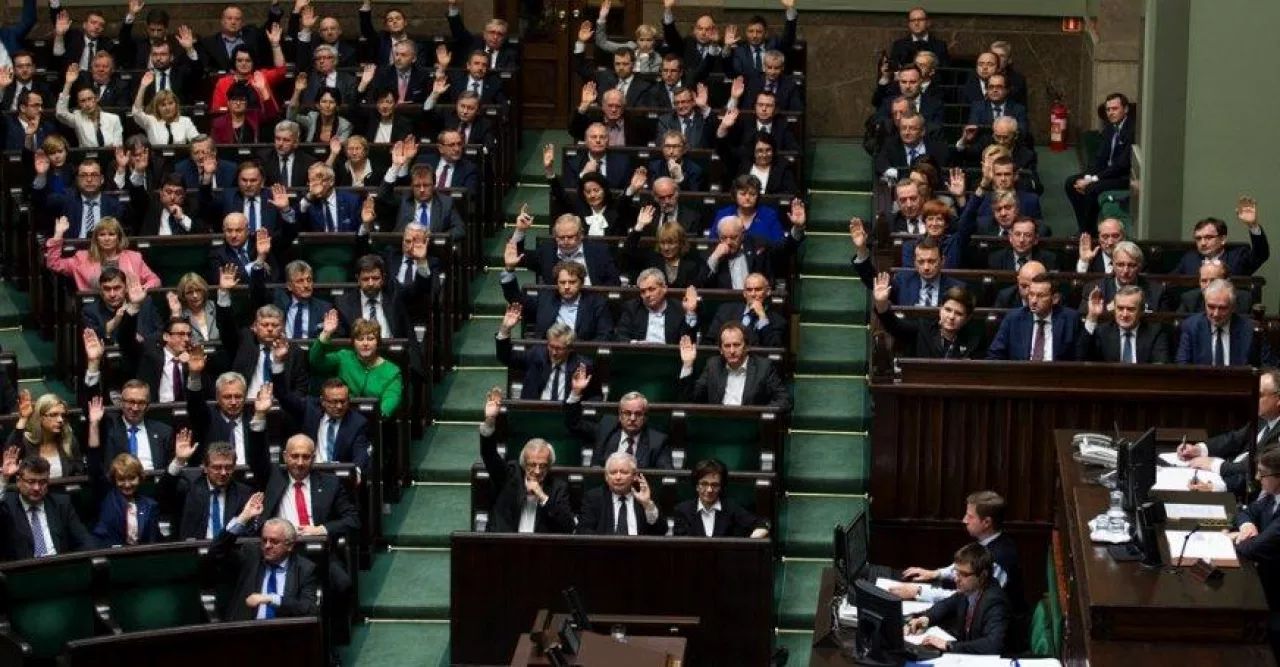 Sejm w grudniu ponownie zajmie się zakazem handlu w niedziele (fot. KPRM, CC0)