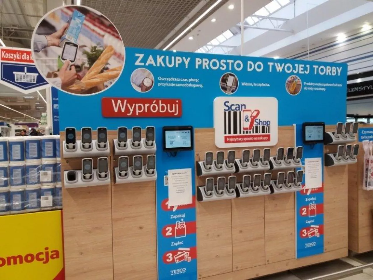 System scan&amp;shop w Tesco Extra, Łódź, ul. Pojezierska (fot. Konrad Kaszuba)