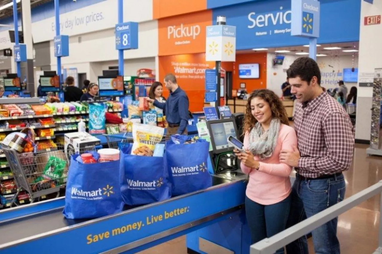 Walmart  inwestował w sieć stacjonarną, modernizując placówki i integrując je z biznesem cyfrowym (fot. mat. prasowe Walmart)