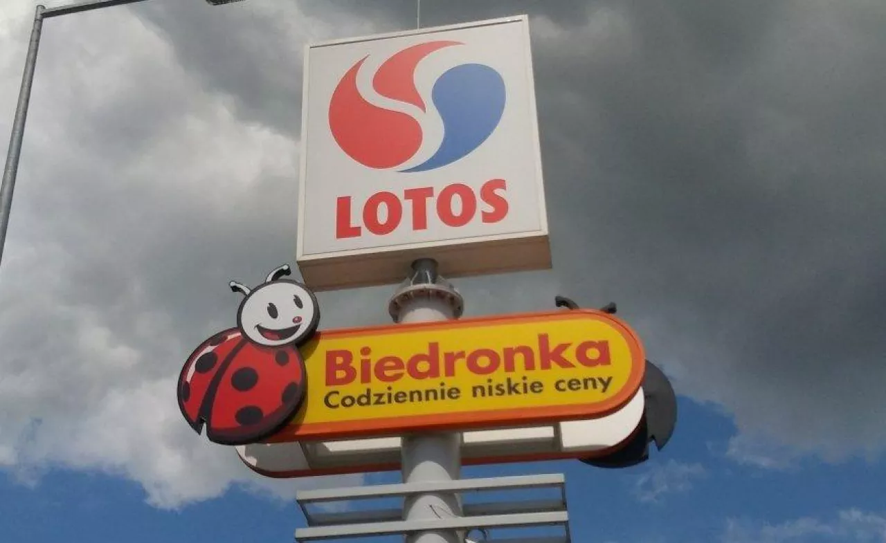 Stacja Lotos i sklep sieci Biedronka w Radomiu (materiały własne)