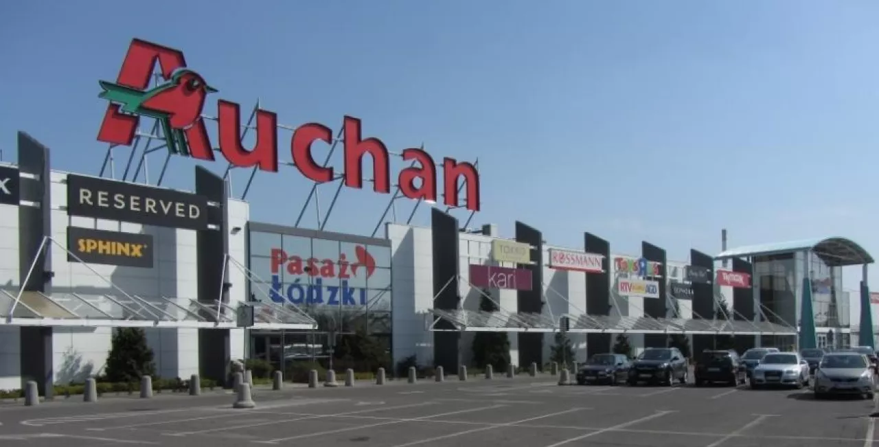 Hipermarkety mają pełnić funkcję centrów logistycznych dla lokalnych sieci ultra-convenience (Na zdj. hipermarket Auchan, Pasaż Łódzki)