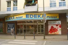 Supermarket Edeka na Sonnenplatz w Dortmundzie (Joehawkins [CC BY-SA 4.0])