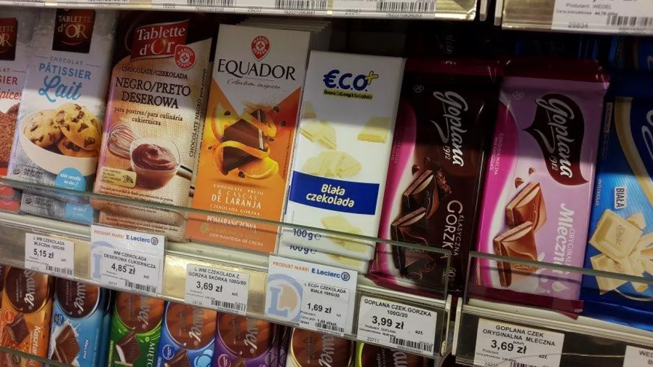 Na zdj. czekolada marki własnej E.Leclerc dostępna w sklepie Frac (fot. wiadomoscihandlowe.pl)