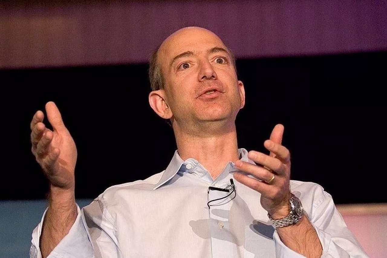 Jeff Bezos, szef firmy Amazon (fot. J.D. Davidson/Wikimedia Commons, na lic. CC BY 2.0)
