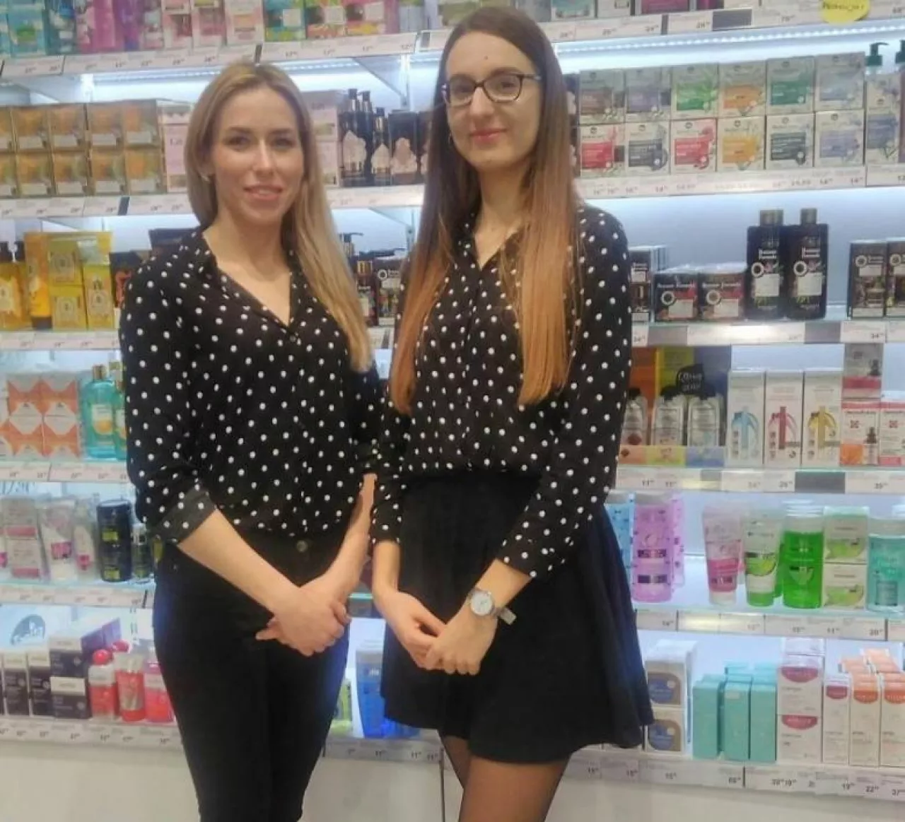 Już na wejściu zachęta do skorzystania ze specjalnych ofert ()