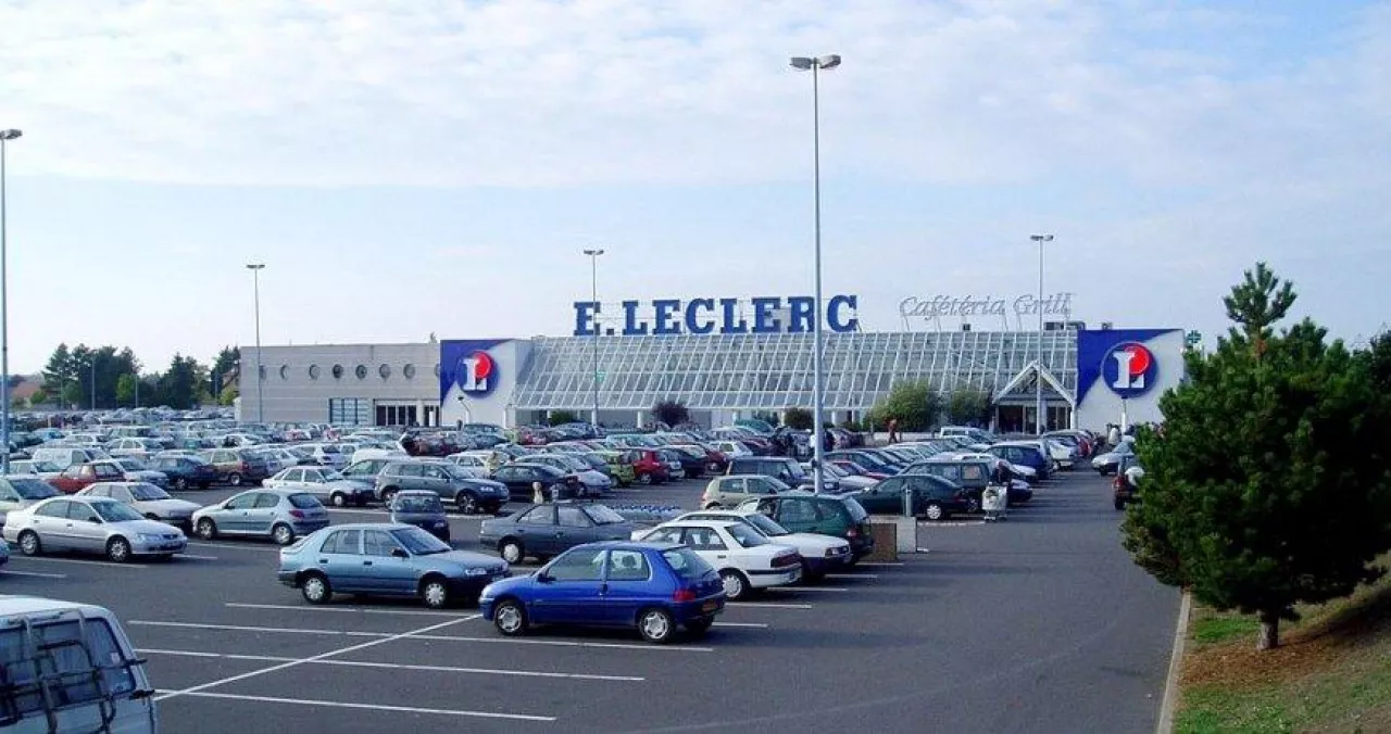 E.Leclerc, Avermes, Francja (Jean-Louis Zimmermann [CC BY 2.0])