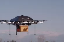 Inteligentne urządzenia będą zamawiały za nas zakupy, które dostarczą nam pojazdy autonomiczne (na zdj. dron dostawczy Amazon Prime Air)