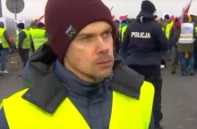 MIchał Kołodziejczak podczas jednego z protestów AgroUnii (Źródło: YouTube / OpcjaSpoleczna - Videoblog)