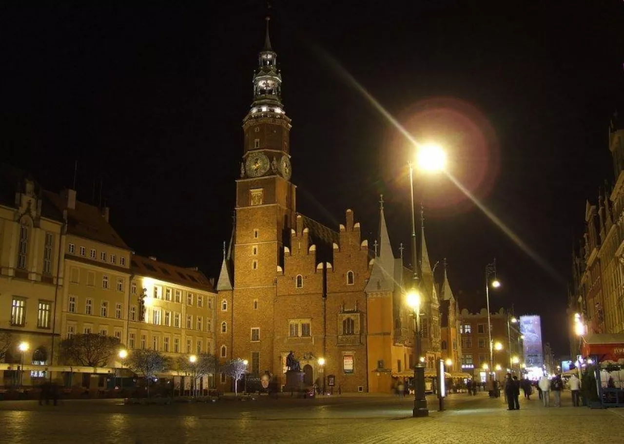 Rynek we Wrocławiu nocą (Flickr/Maciek Krol)