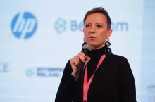Katarzyna Czuchaj-Łagód, dyrektor zarządzająca Mobile Institute podczas VII Forum Branży Kosmetycznej 2019 (fot. wiadomoscikosmetyczne.pl)