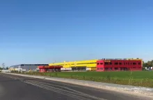 Centrum dystrybucyjne DHL Parcel Polska (panattonieurope.com)